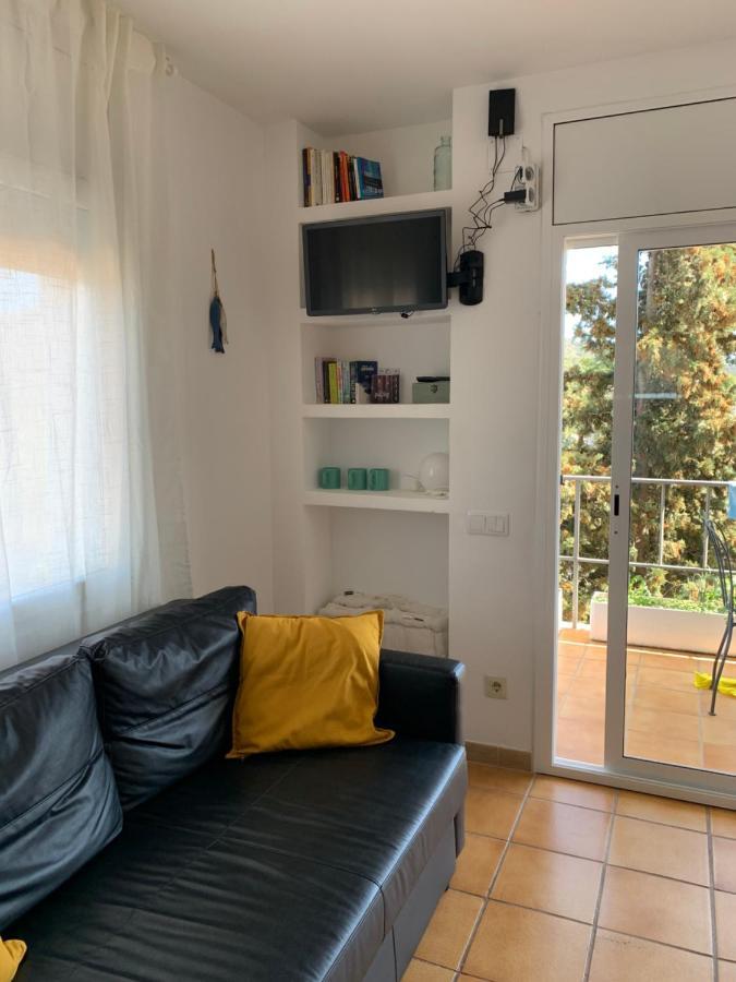 Апартаменты Apartamento Muy Tranquilo Con Piscina Тосса-де-Мар Экстерьер фото